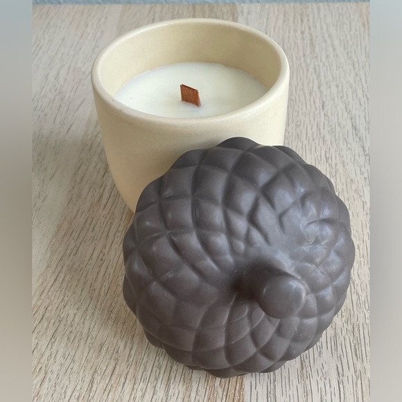 Fall morning Scented Candle • High Intensity • 7 oz - Picture 2 of 6